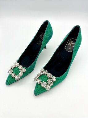 ROGER VIVIER Emerald Flower Strass Buckle Pumps